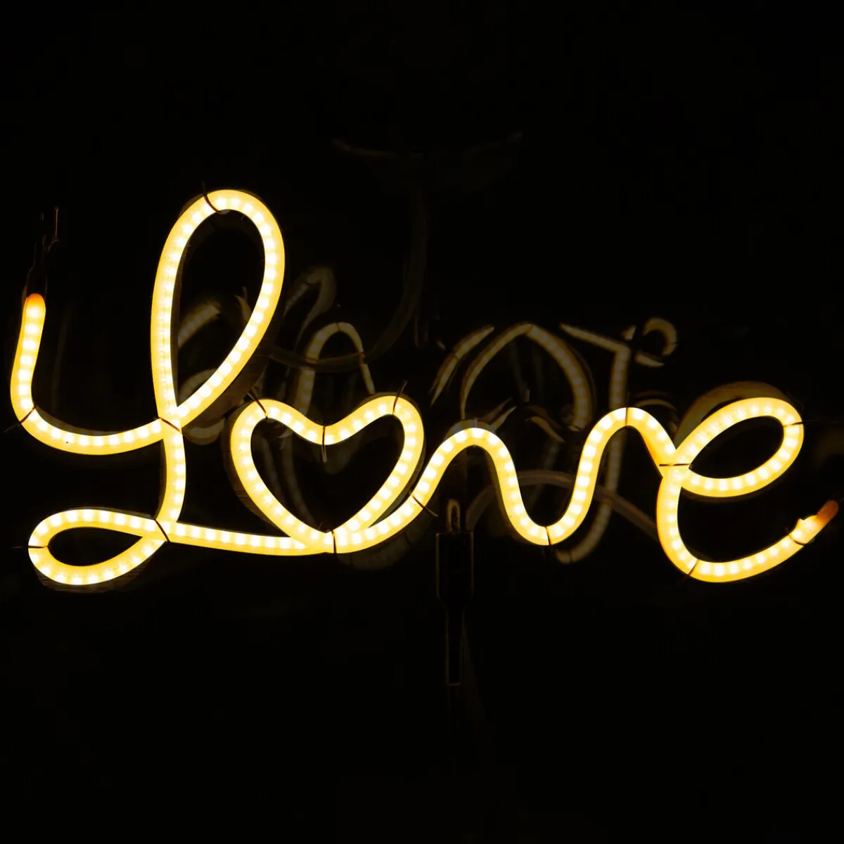 Ampoule LED mot "Love"*ATMOSPHERA Hot