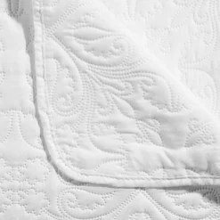 Dessus de lit, 2 taies 