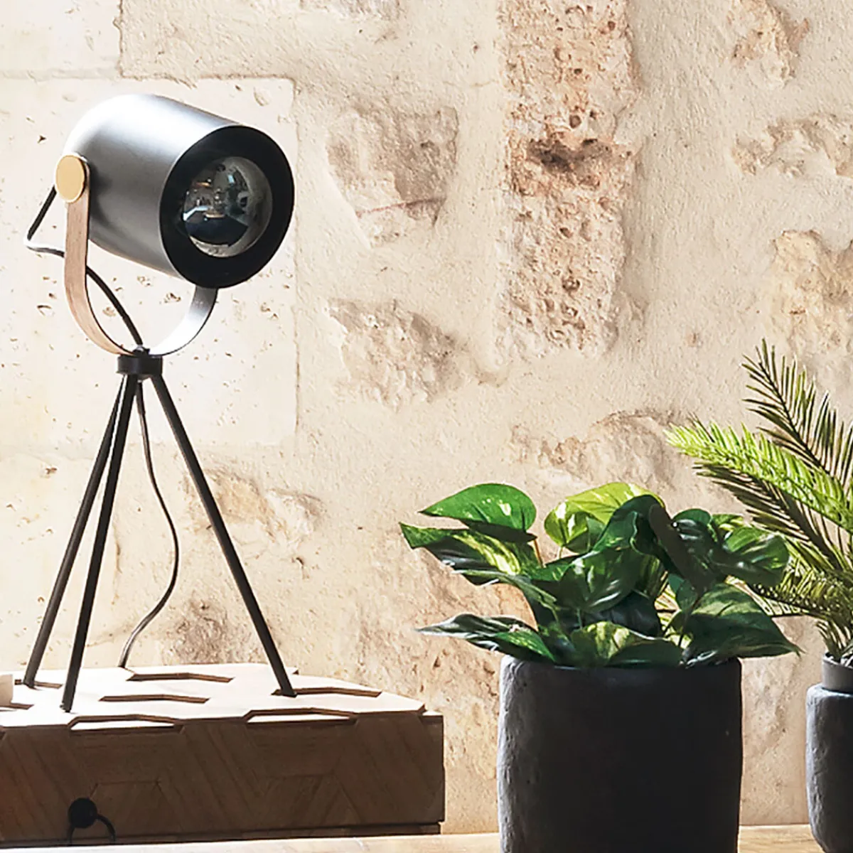 Lampe trépied "Bil"*ATMOSPHERA