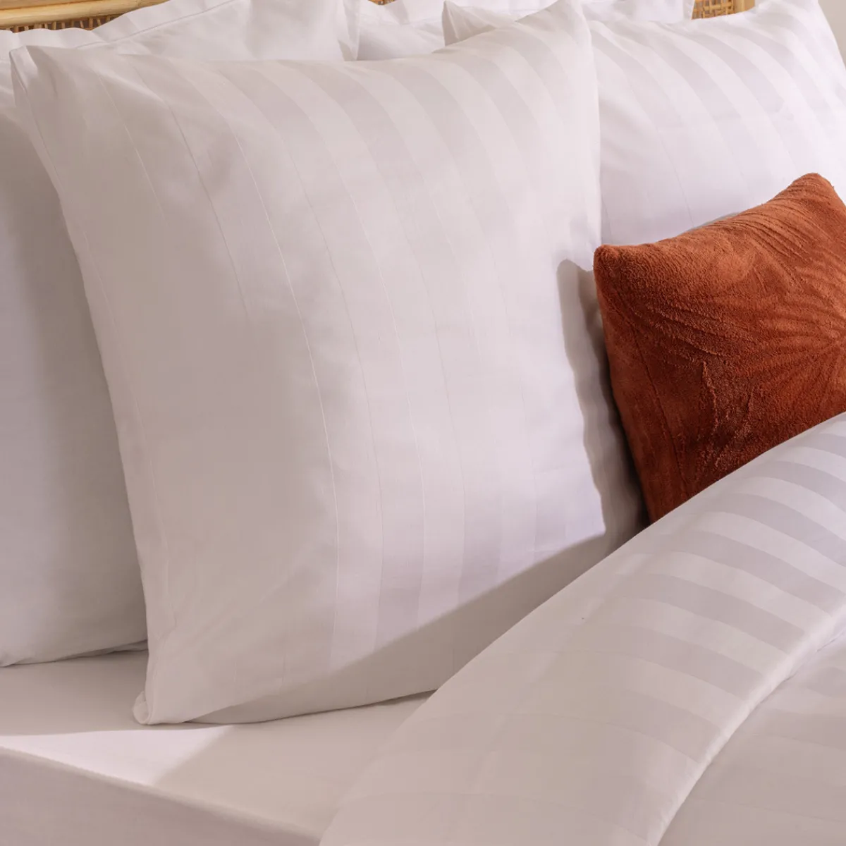 Parure de lit 3 pièces "Isadora"*ATMOSPHERA Hot