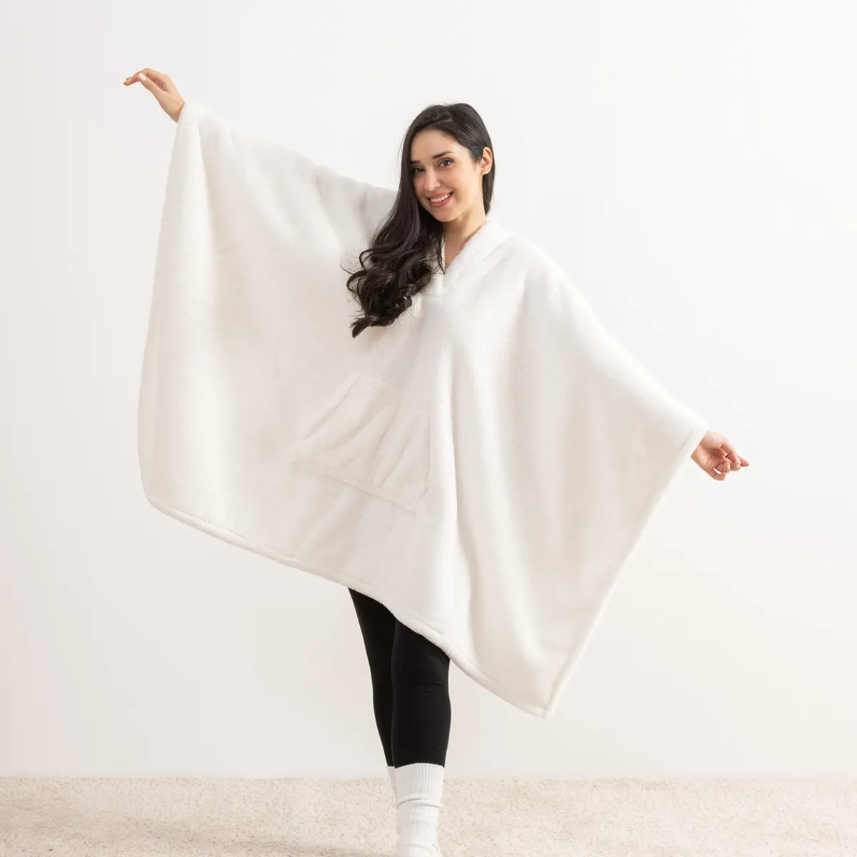 Plaid à manches fourrure "Aksel"*ATMOSPHERA Hot