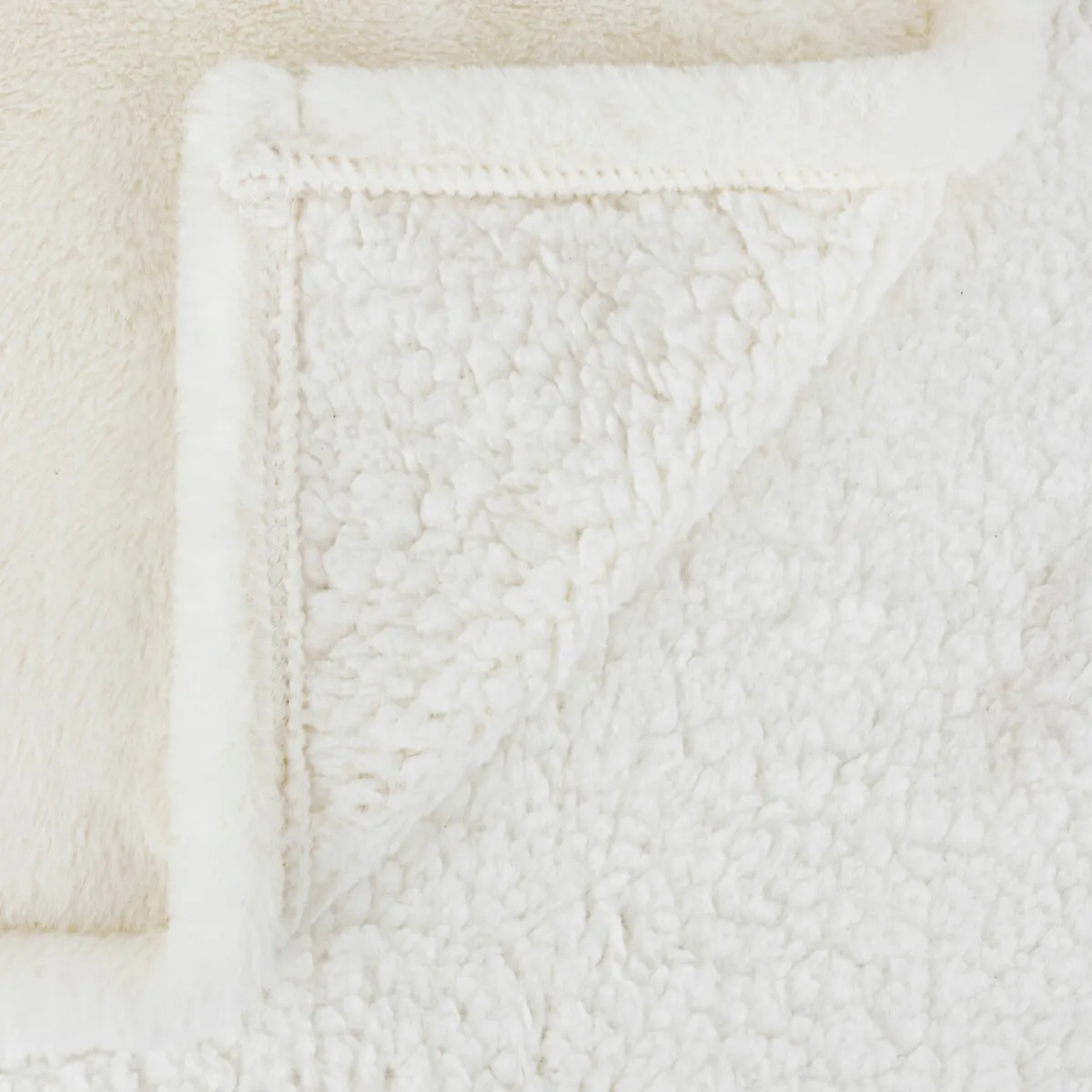 Plaid à manches fourrure "Aksel"*ATMOSPHERA Hot