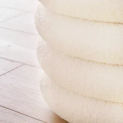 Pouf coffre bouclette 